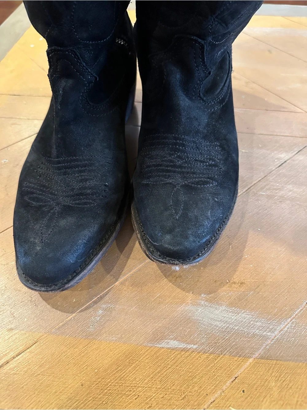 Authentic Liberty Black tall Western boots in black suede leather! 🤠🖤